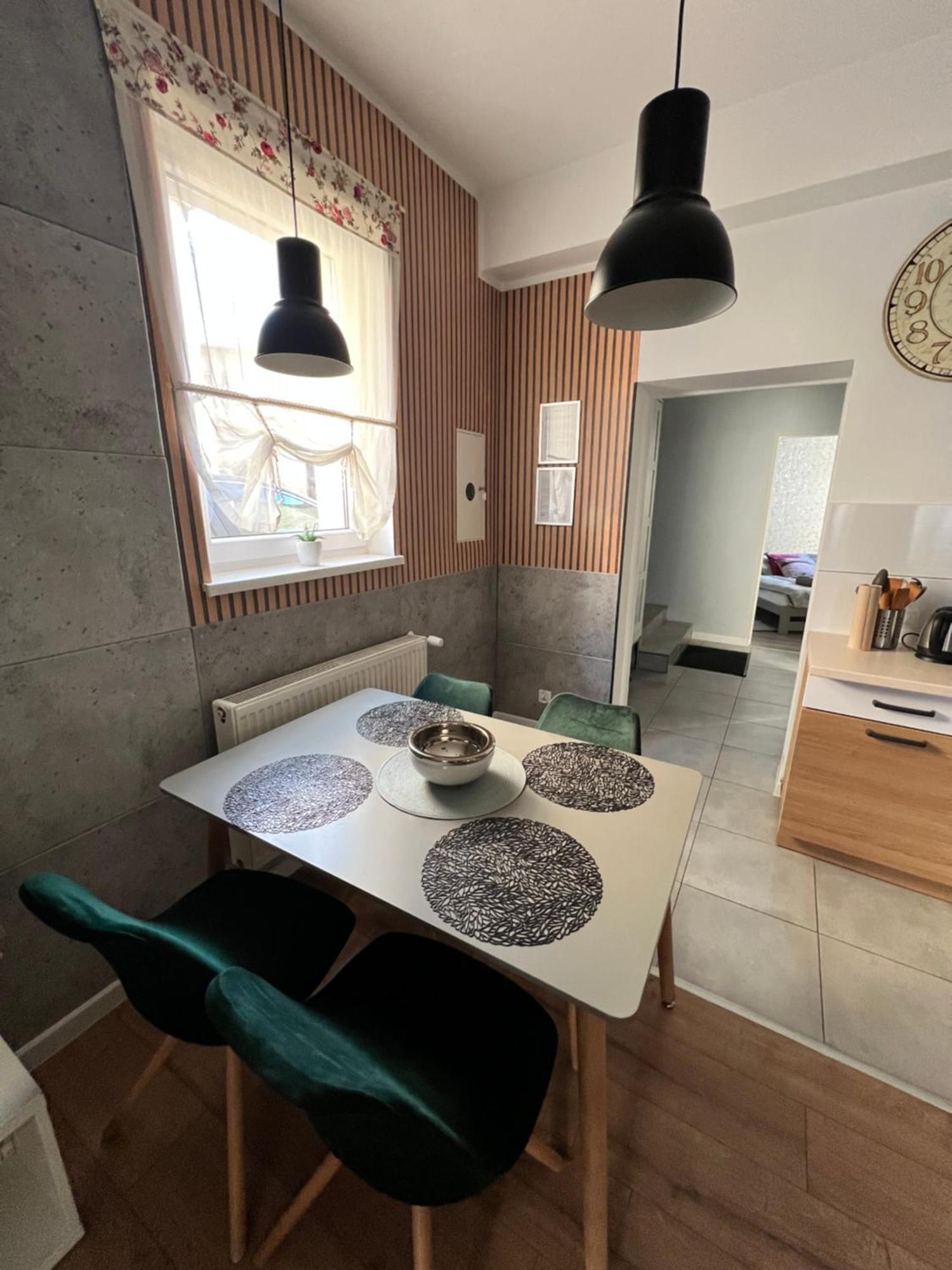 Apartamenty Cieplicka 20A Jelenia Góra Buitenkant foto